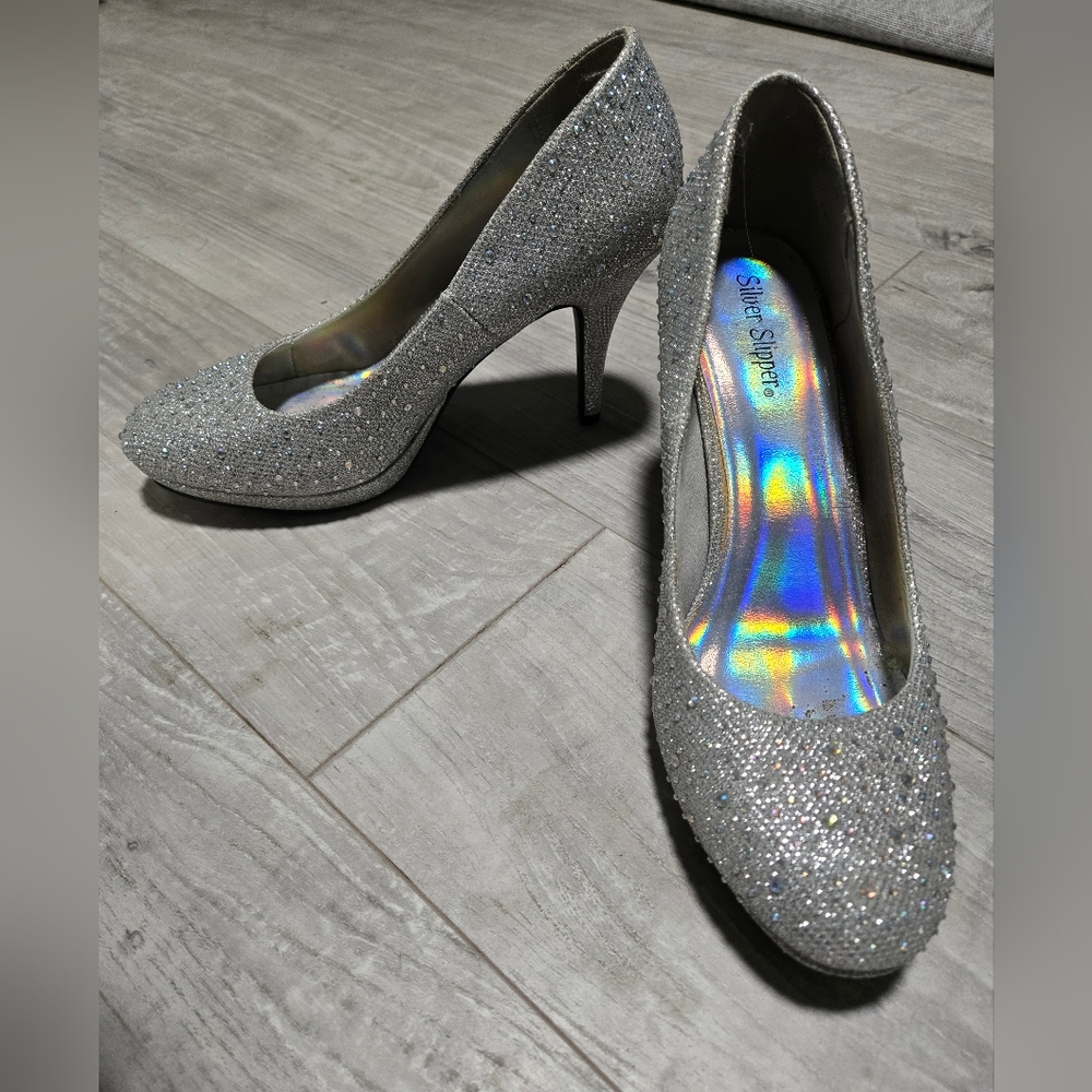 Silver Sparkle Heels for Elegant Occasions